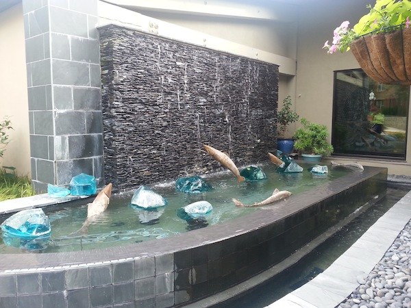 Dipping Your Toe in Outdoor Water Features Floor & Decor Dipping Your Toe in Outdoor Water Features Floor & Decor